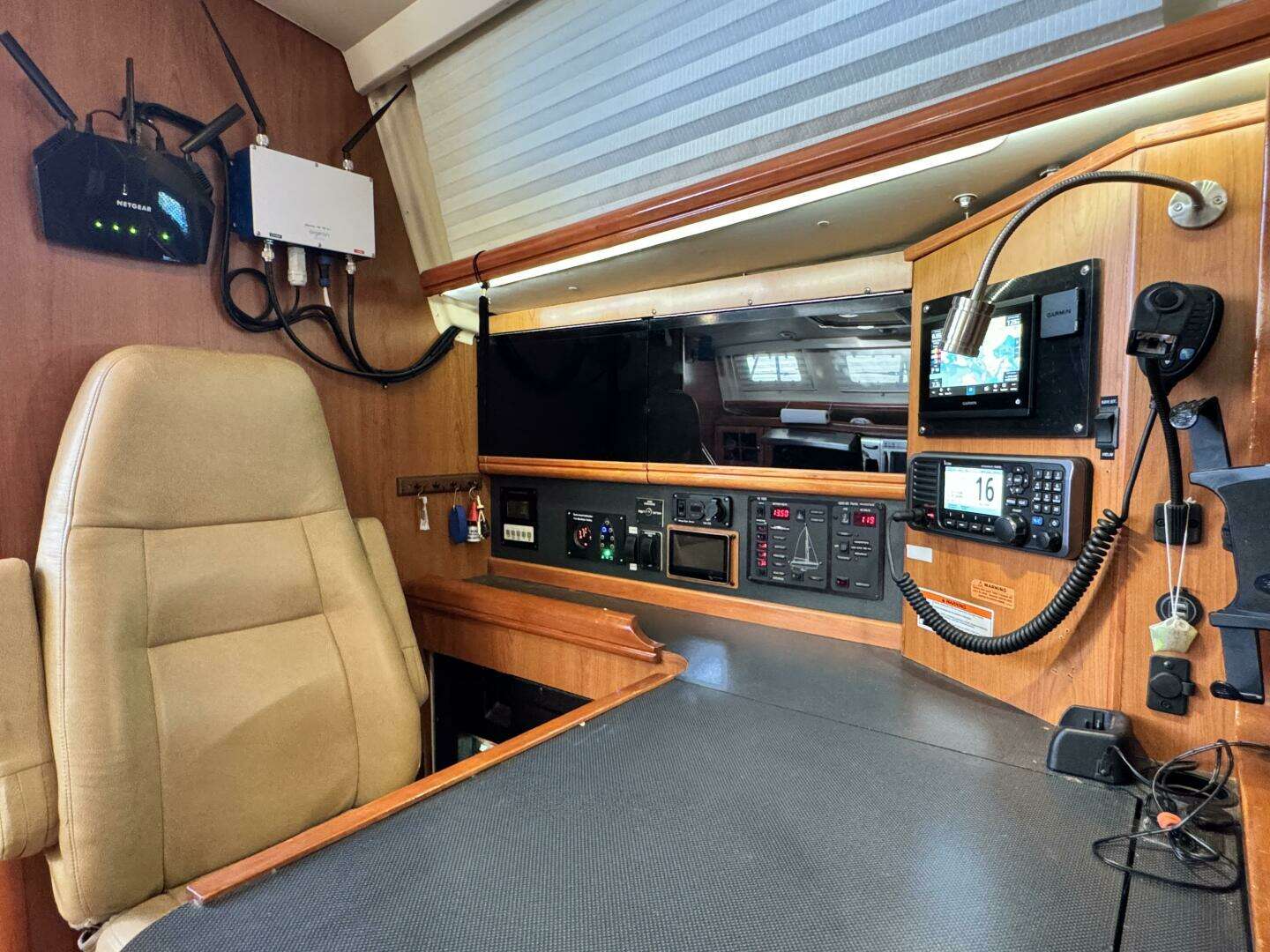 2008 Hunter — - Image 77