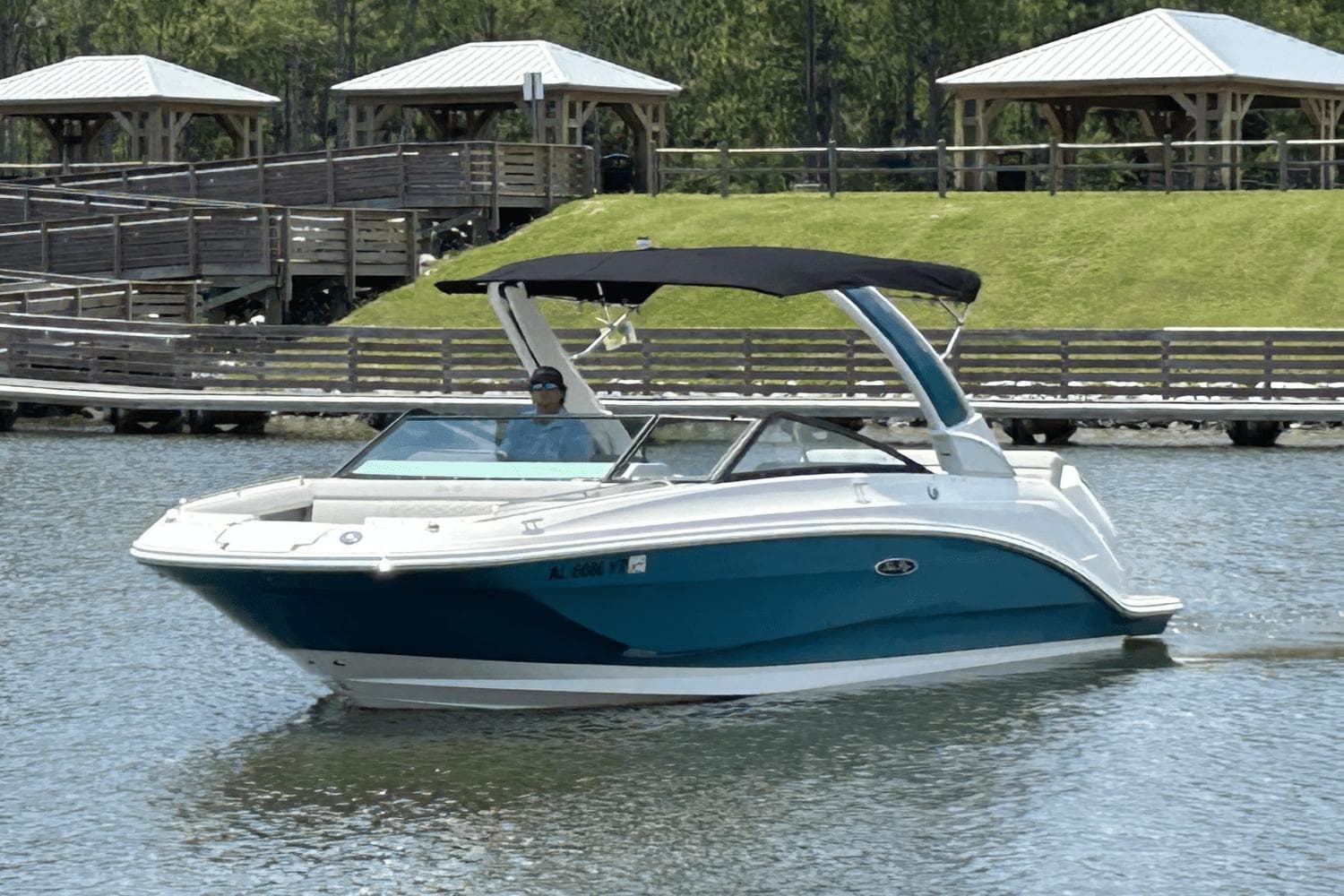 2023 Sea Ray SDX 250 Outboard - 15