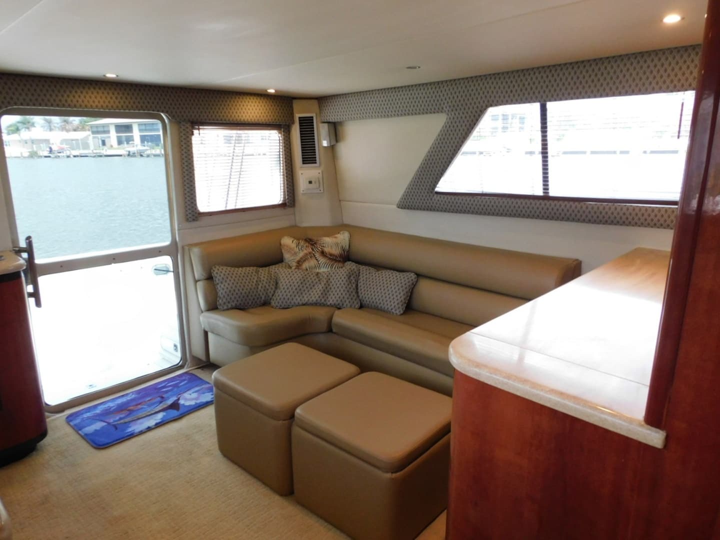 1987 Sea Ray 460 Convertible - Image 28