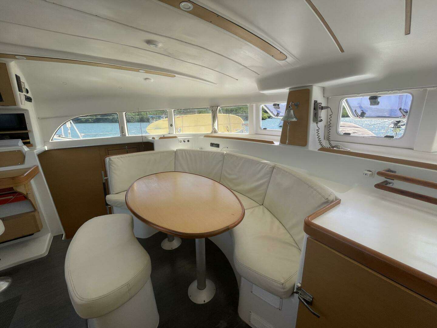 2016 Lagoon 380 - Image 13
