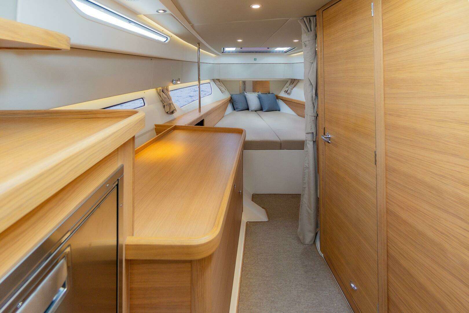 2025 Nimbus W11 - Image 40