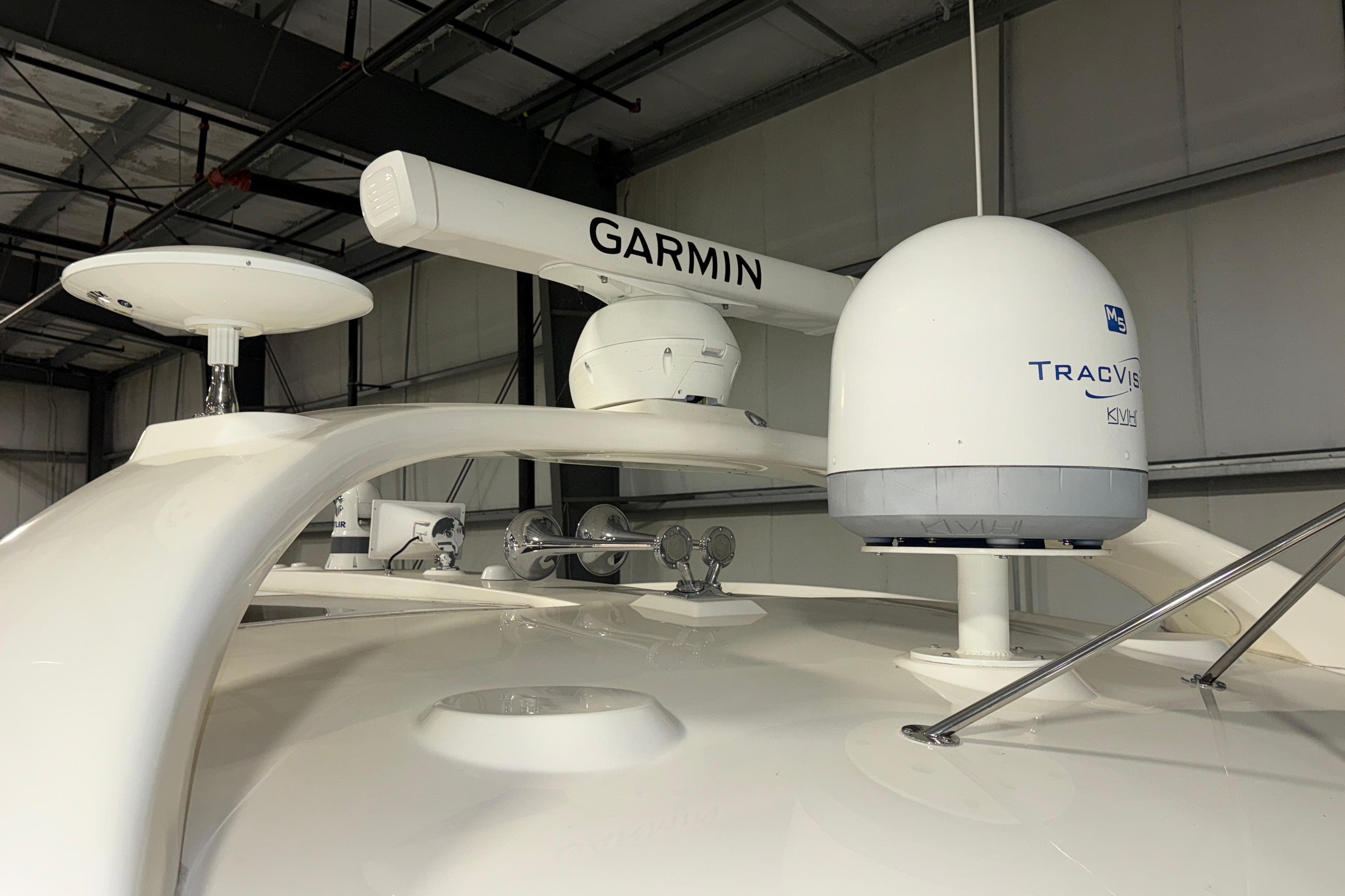 2008 Sea Ray 55 Sundancer with Garmin and TracVision equipment on deck.