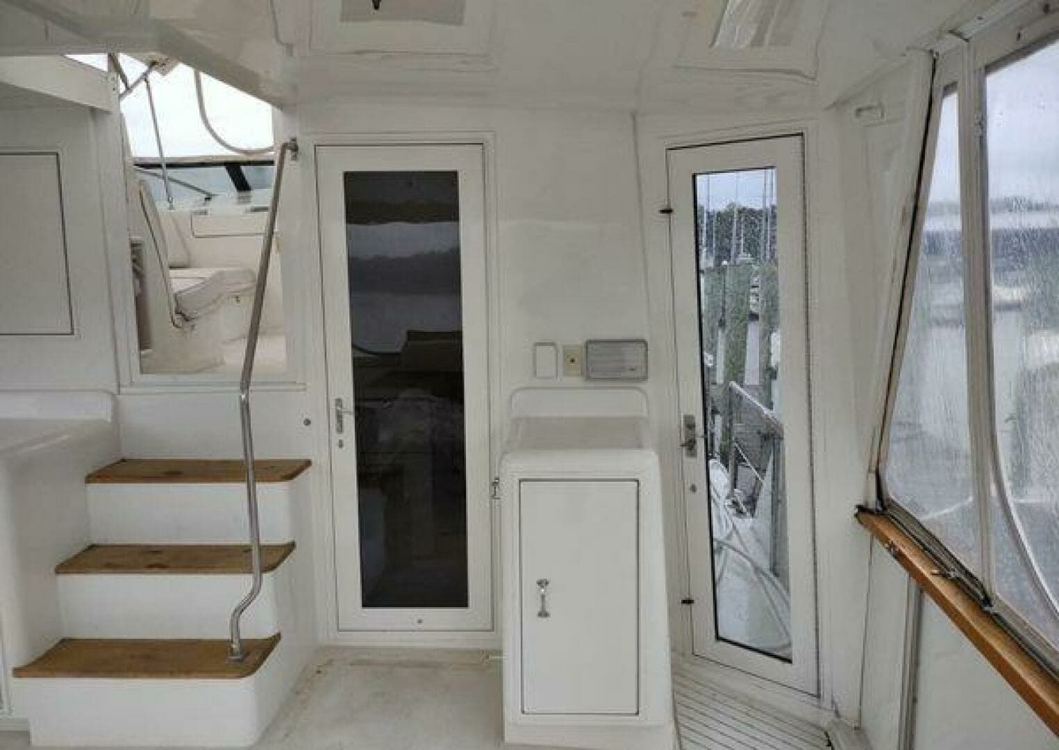 1996 Hatteras 50' Sport Deck - Image 89