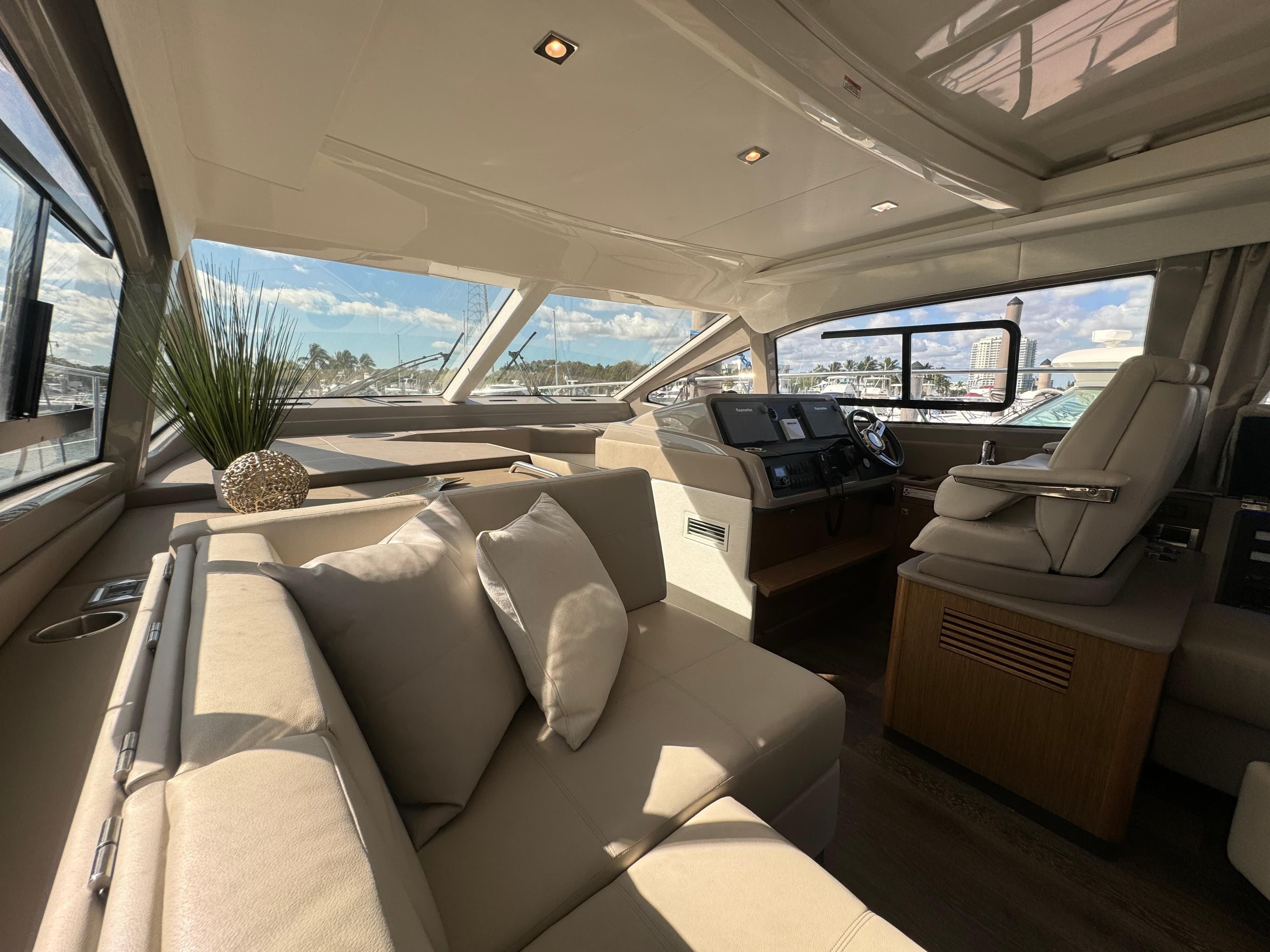 2017 Sea Ray Sundancer - 57