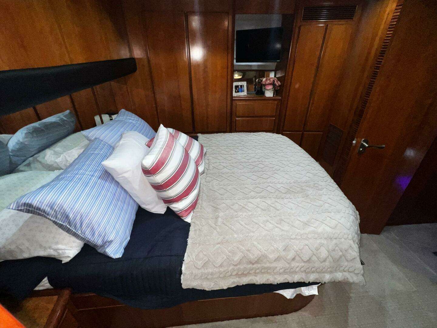 2003 Symbol Pilothouse - Image 50