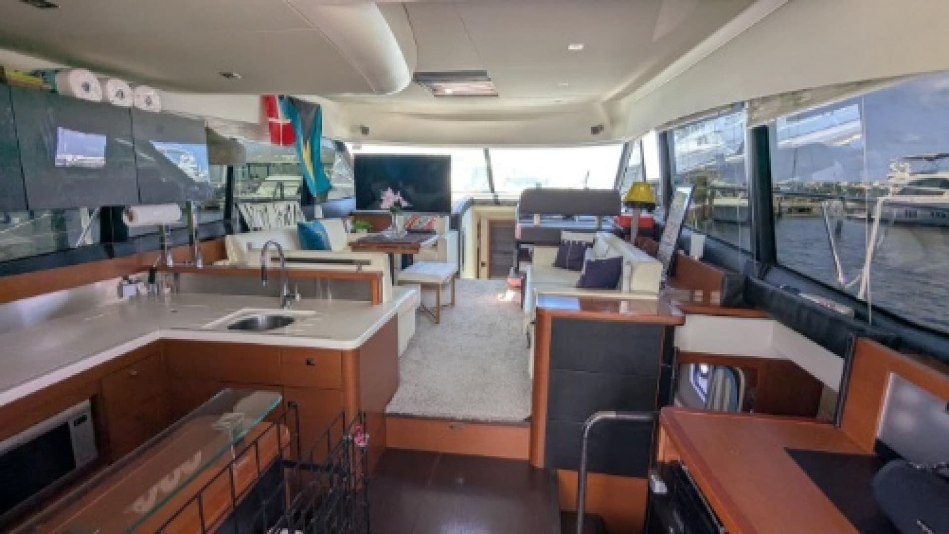 2013 Prestige 550 Fly - Image 4