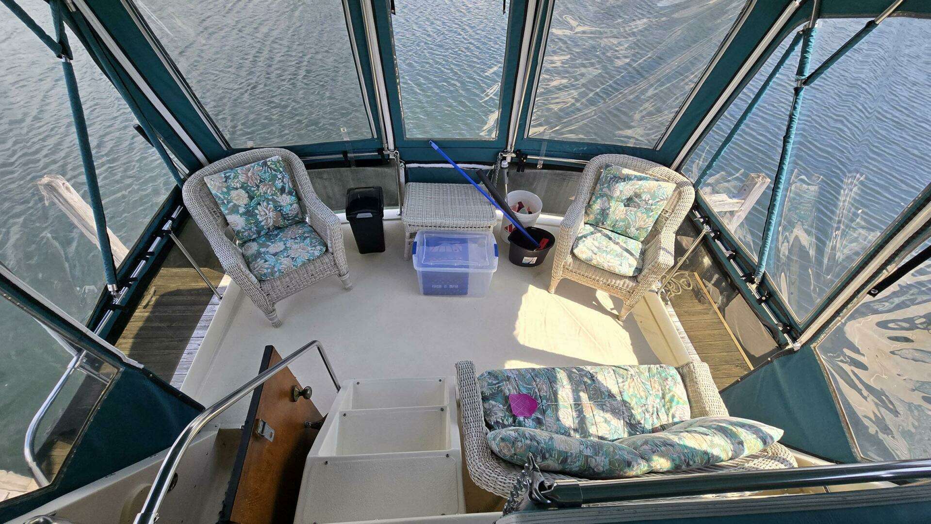 1987 Chris-Craft 362 Catalina - Image 2