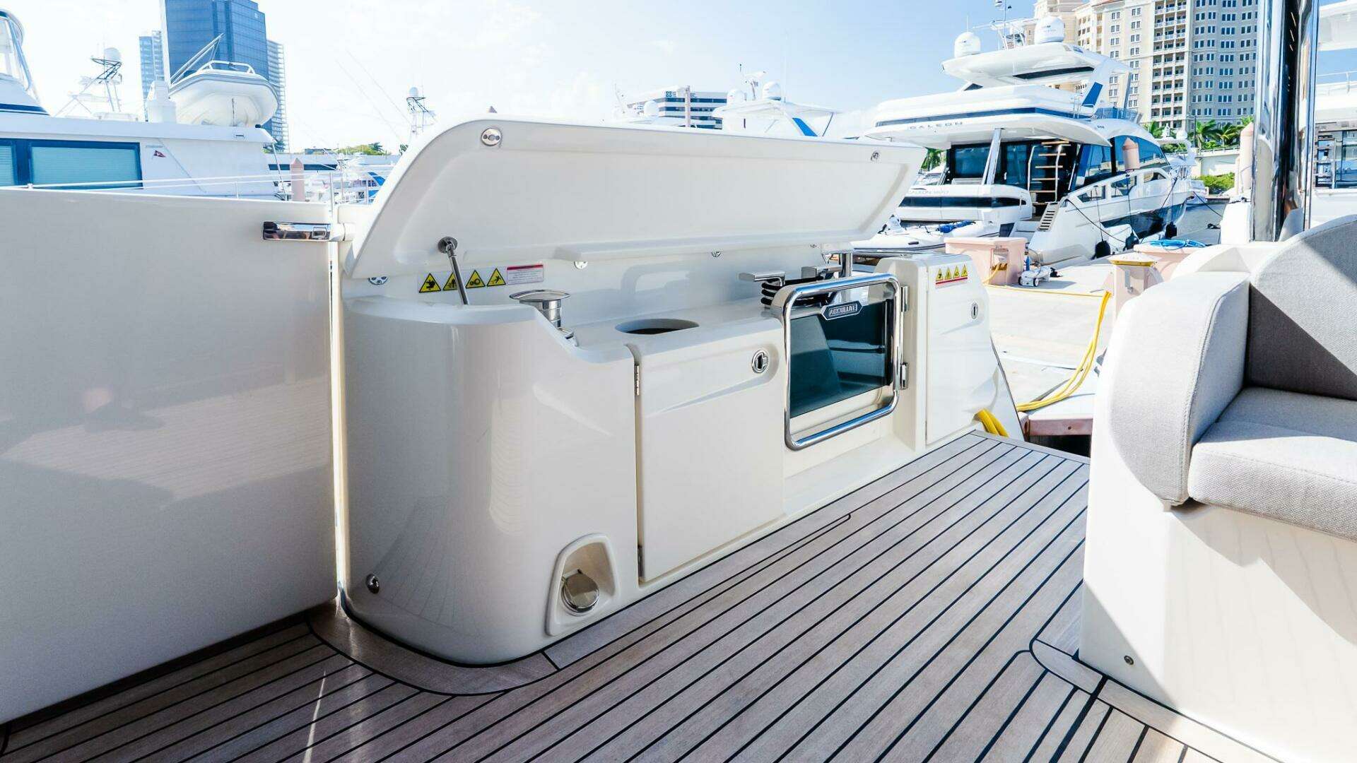 2024 Absolute Navetta 68 - Image 8