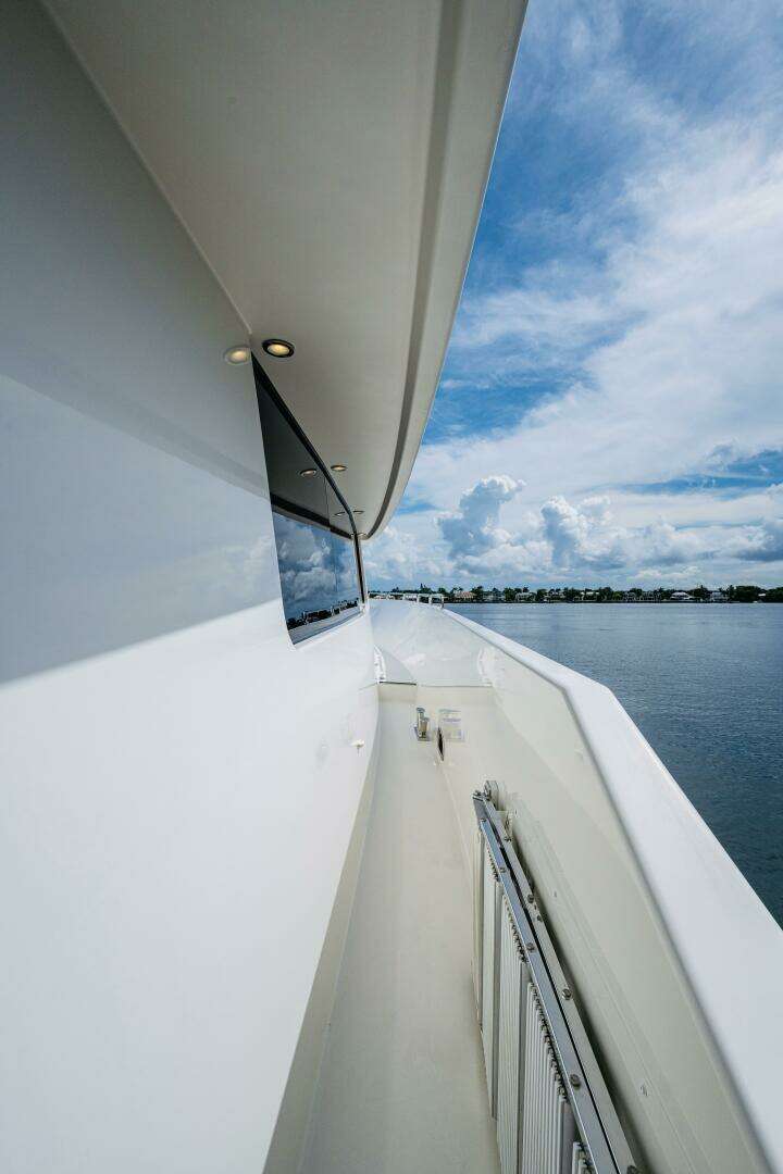 2006 Westport W112 - Image 26