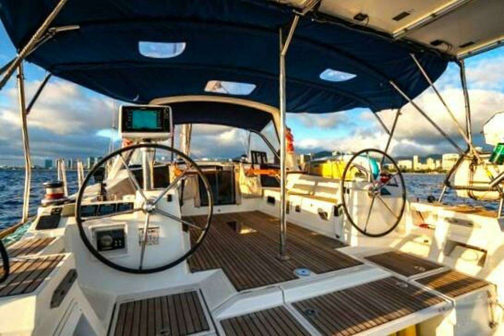 2012 Beneteau Oceanis - Image 5