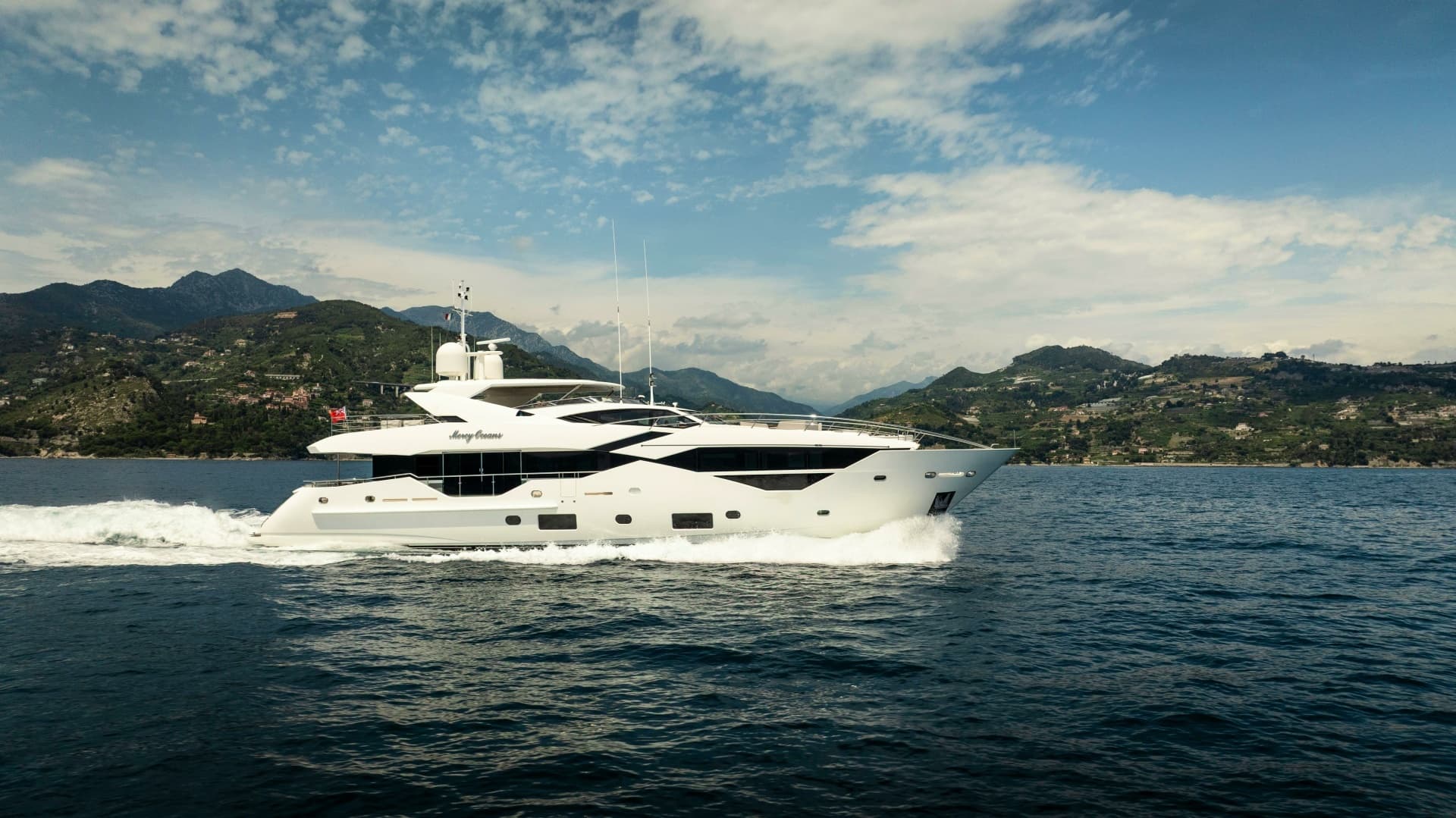 2018 Sunseeker Sunseeker 116 Yacht - Image 4