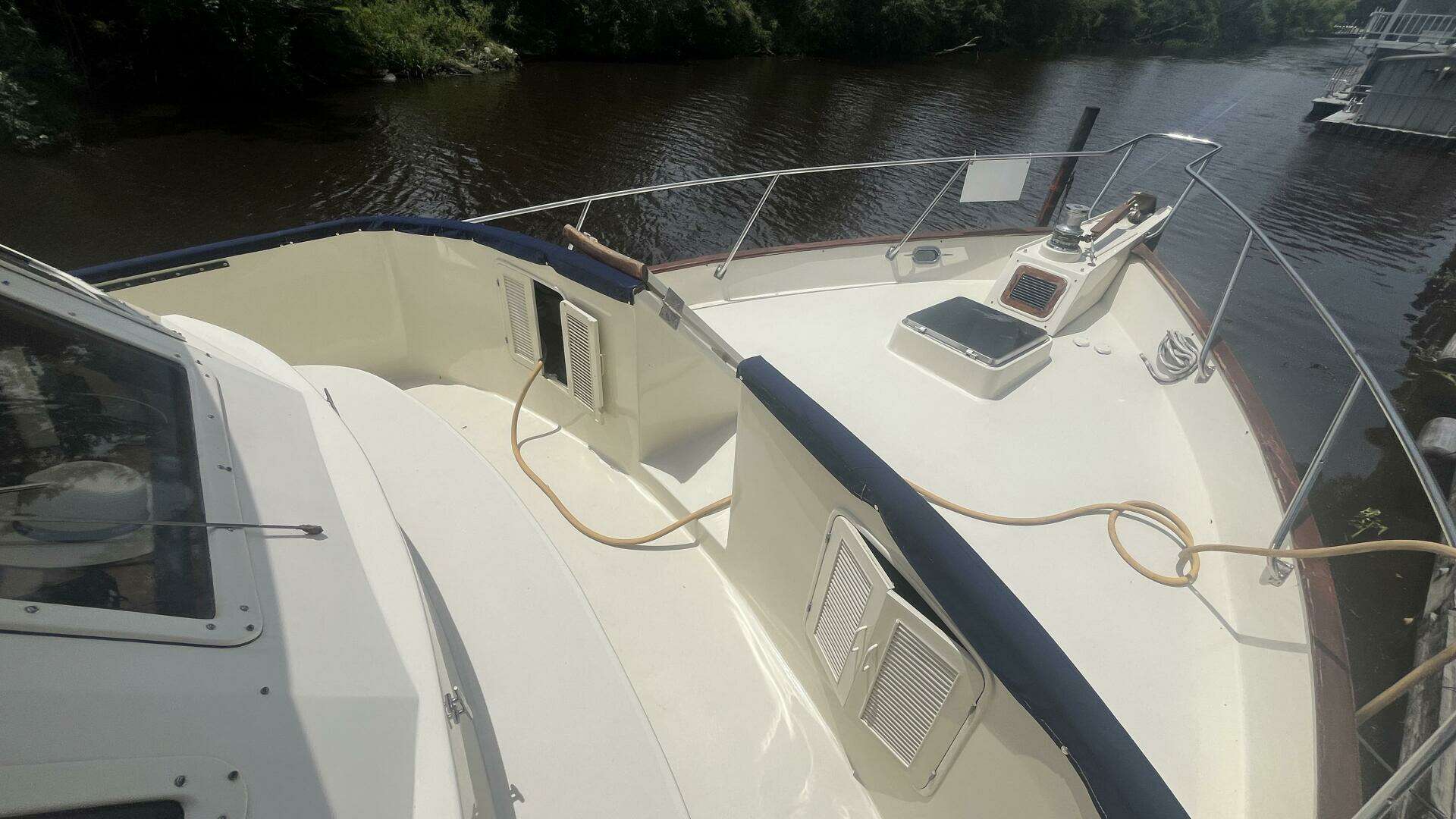 1986 Marine Trader Med Yacht 62 Yachtfish - Image 27