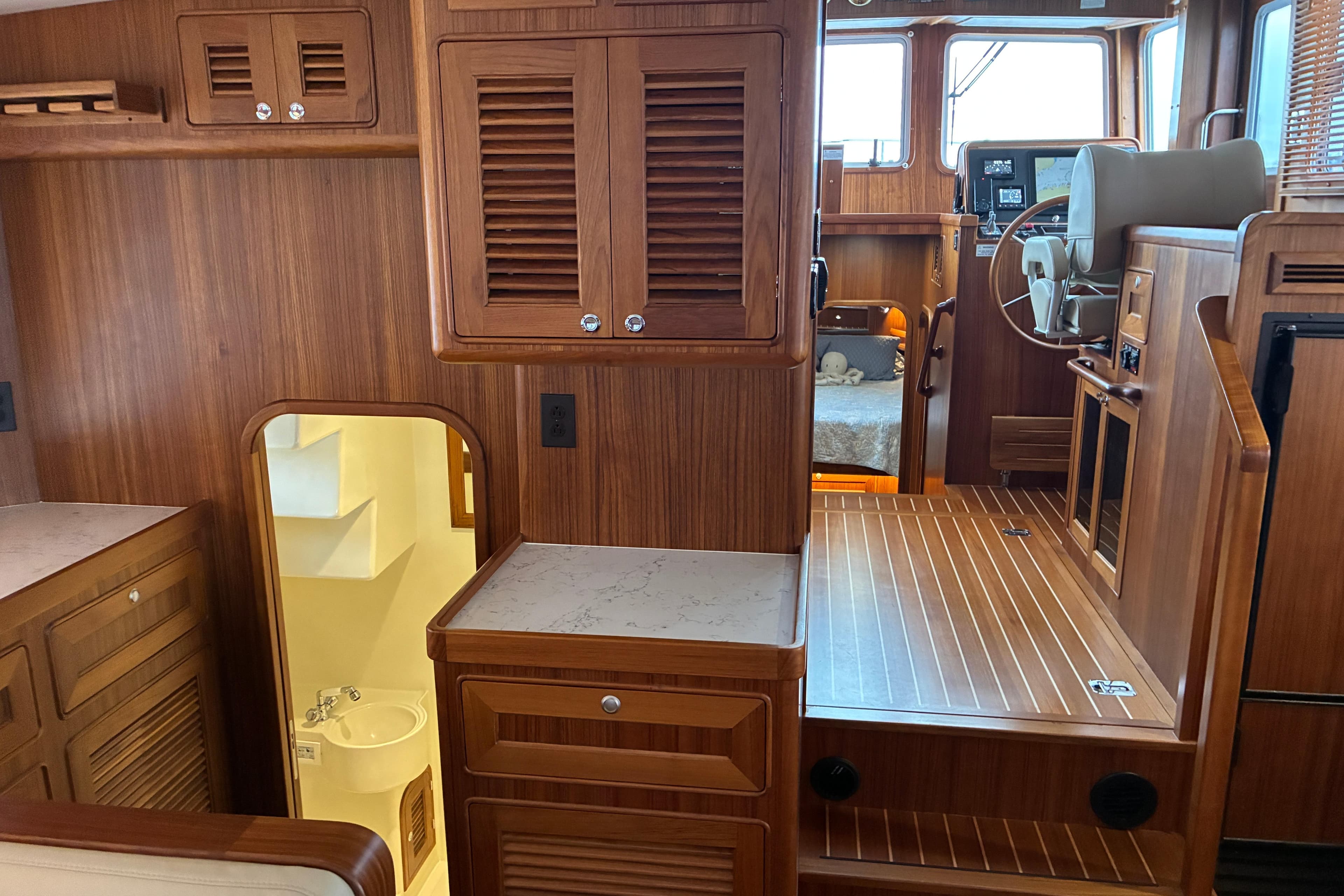2024 Helmsman Trawlers 43E PILOTHOUSE looking forward to pilothouse.