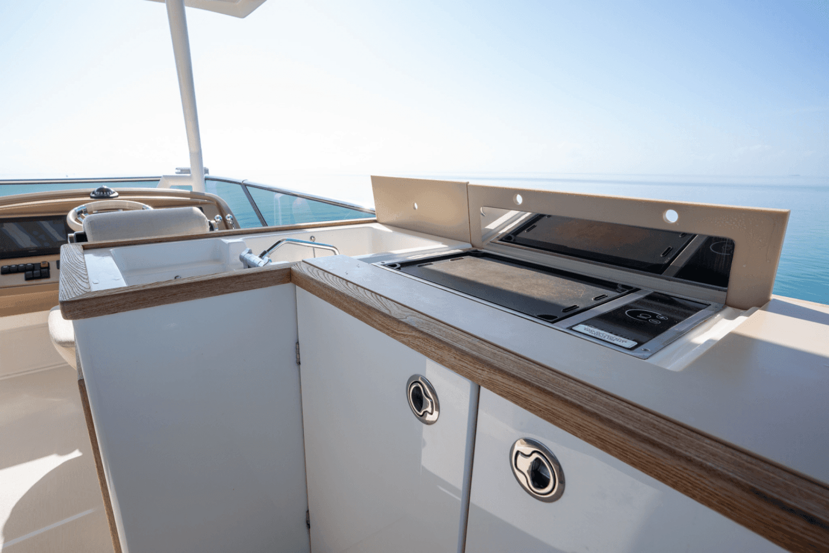 2019 Monte Carlo Yachts MC6 - Image 18