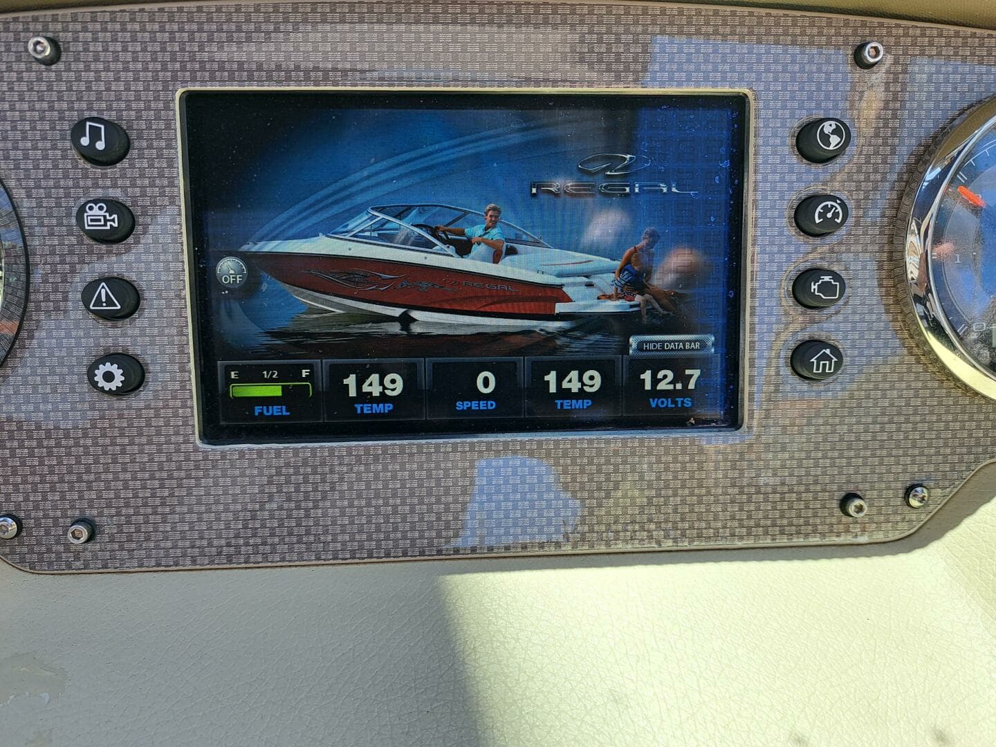 2014 Regal 2700 Bowrider - Image 35