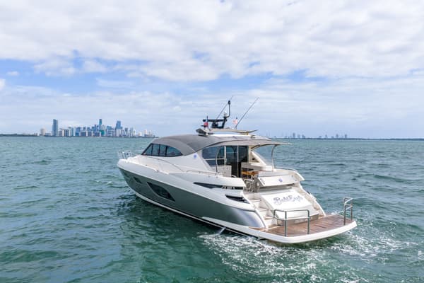 2024 Riviera 6000 SPORT YACHT - Image 1