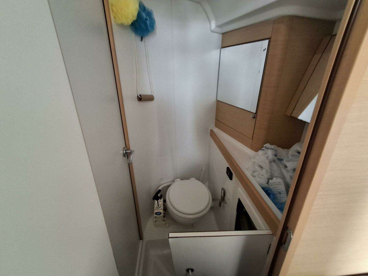 2010 Beneteau First 40 - Image 19