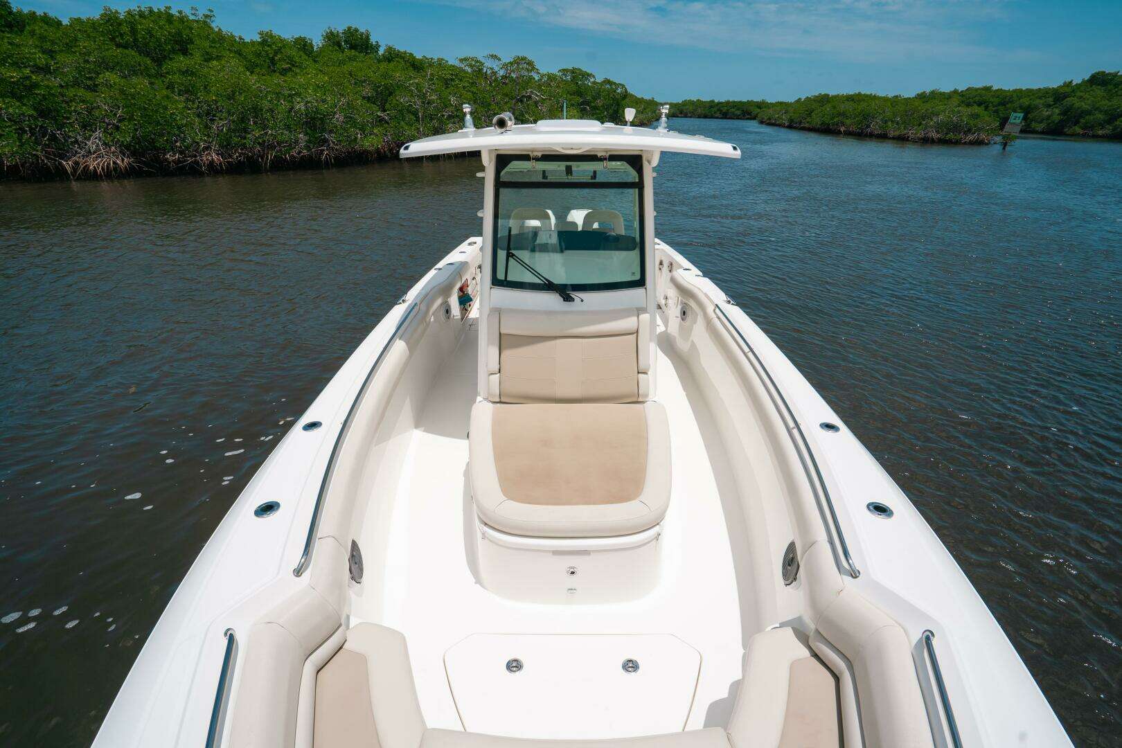 2019 Boston Whaler 330 Outrage - Image 8
