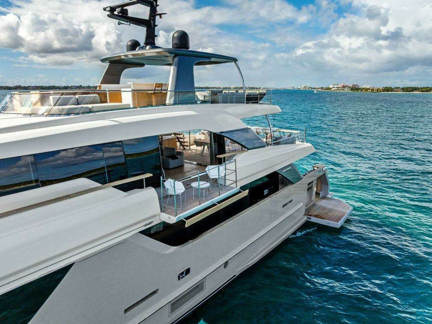 2023 Sanlorenzo SD118 - Image 14