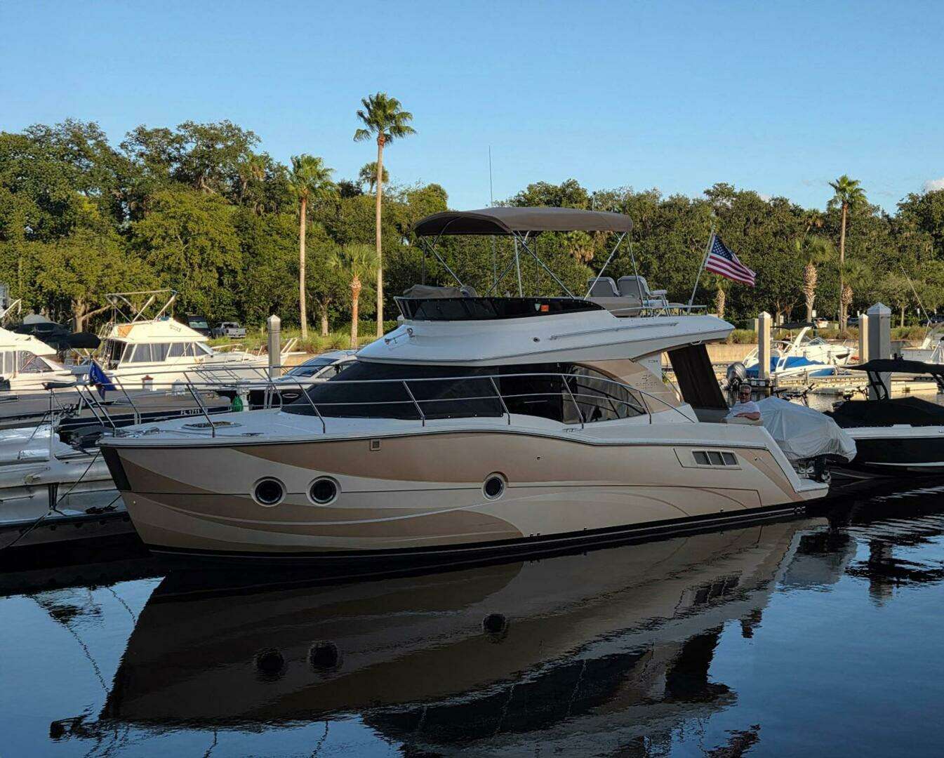 2013 Carver C-34 Command Bridge - Image 41