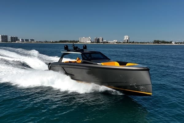 2026 Vanquish 55 Veloce - Image 1