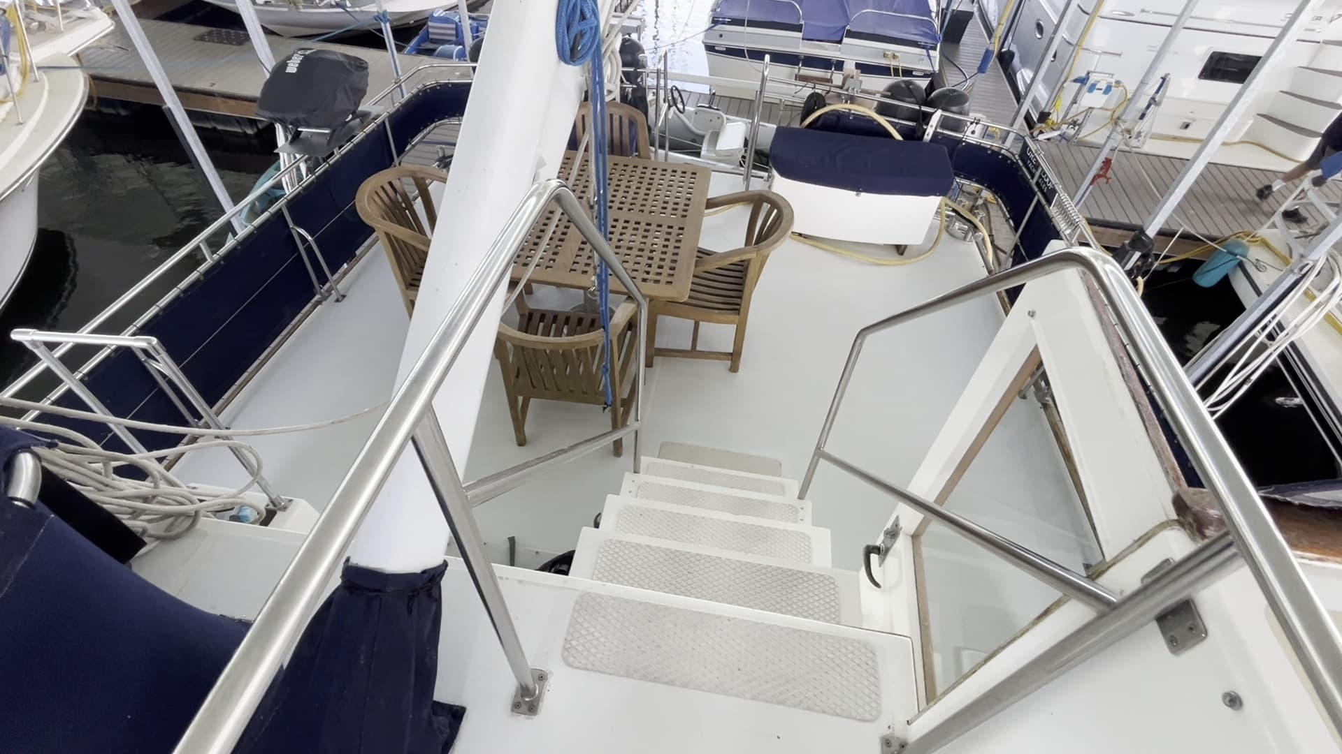 1987 Grand Banks 49 Motor Yacht - Image 21