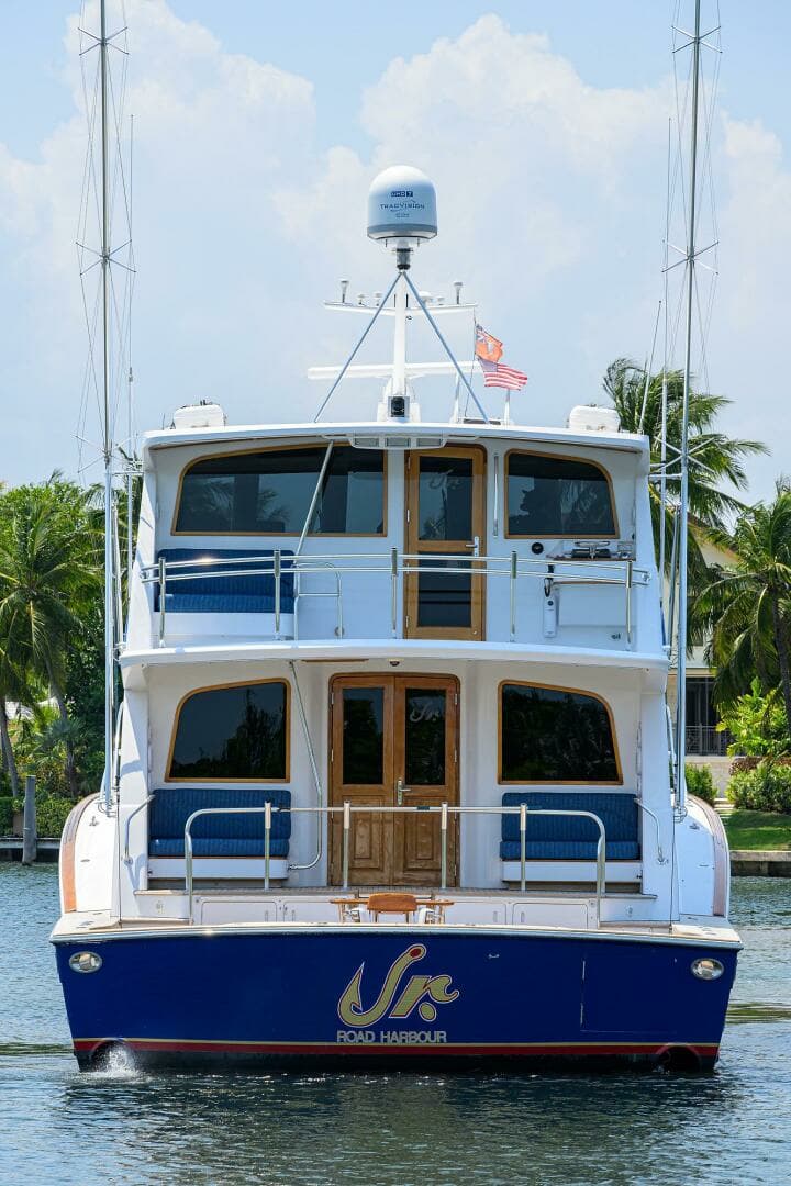2004 Sea Force IX 82 Enclosed Bridge - Image 8