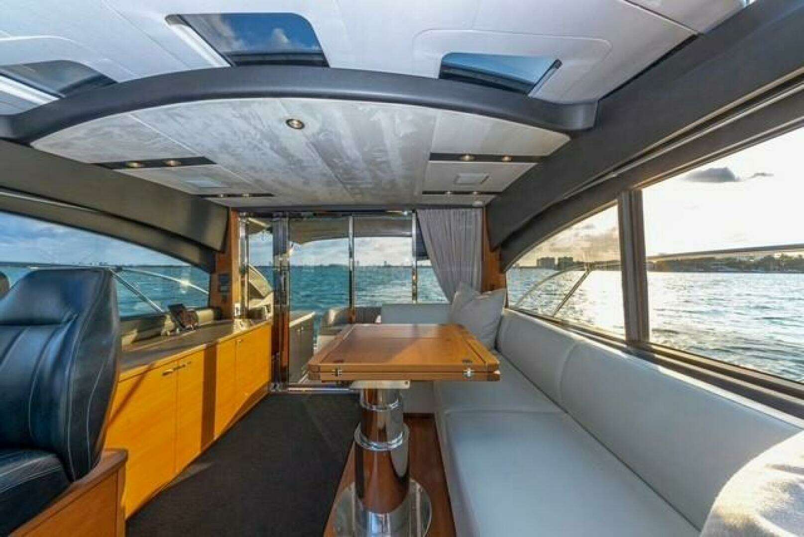2017 Princess V48 - Image 8
