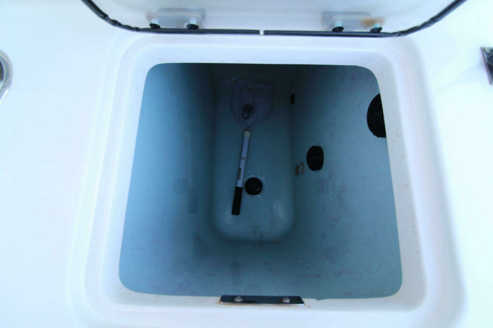 2015 Boston Whaler 320 Outrage - Image 21