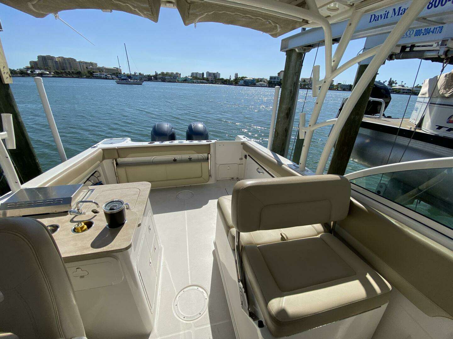 2018 Sailfish 275 Dual Console - Image 41