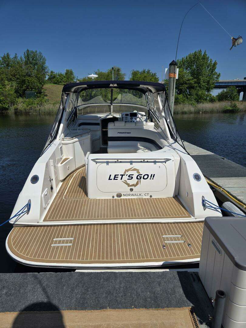 2007 Fountain 38 Express Cruiser - Image 4