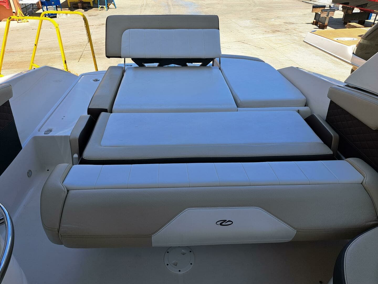 2014 Regal 2700 Bowrider - Image 25