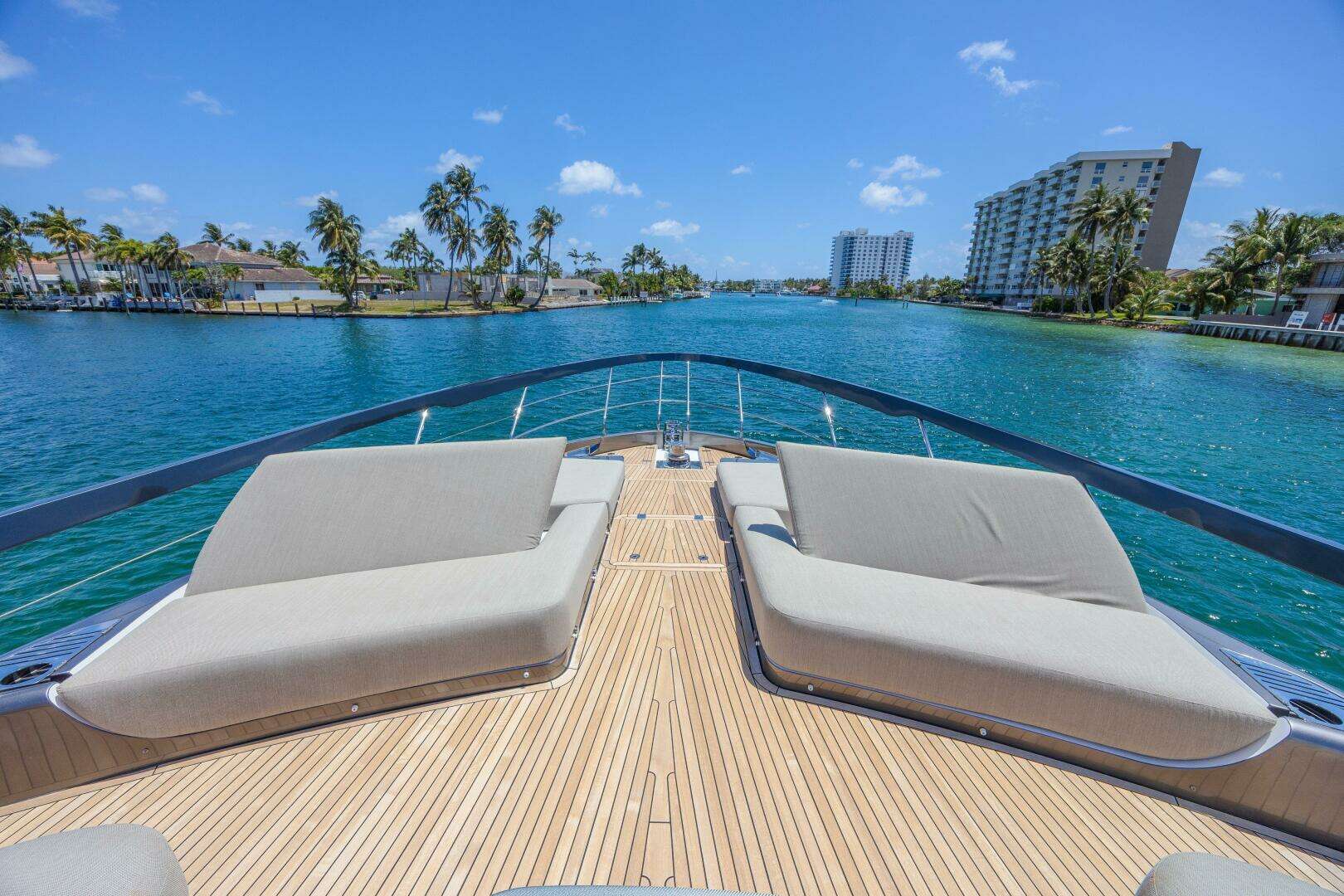2023 Azimut S8 - Image 21