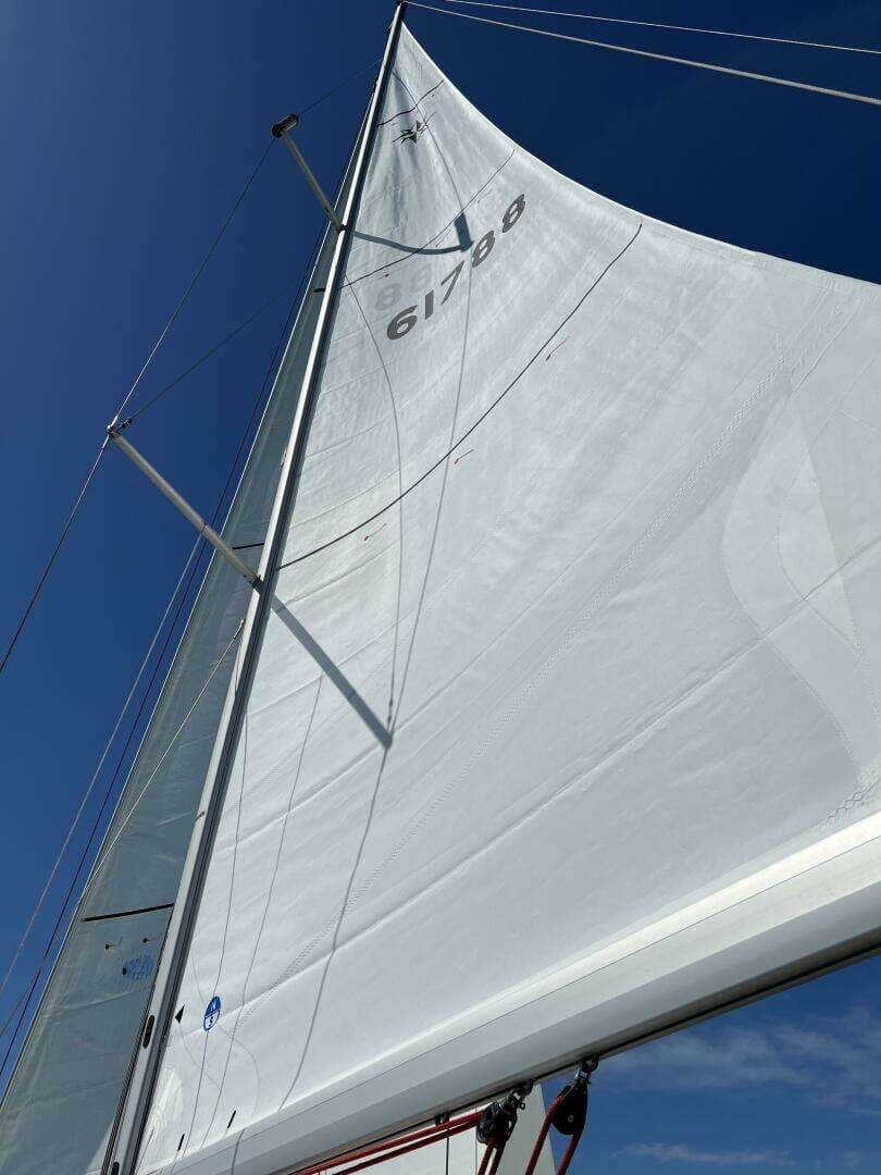 2013 Jeanneau 379 - Image 31