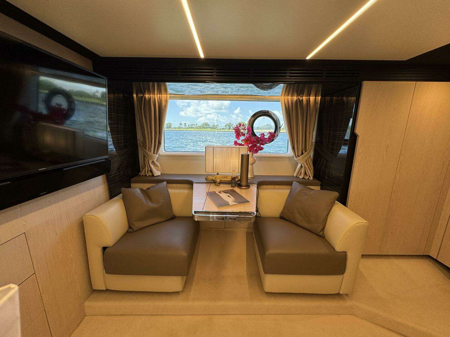 2018 Azimut 66 Flybridge - Image 46