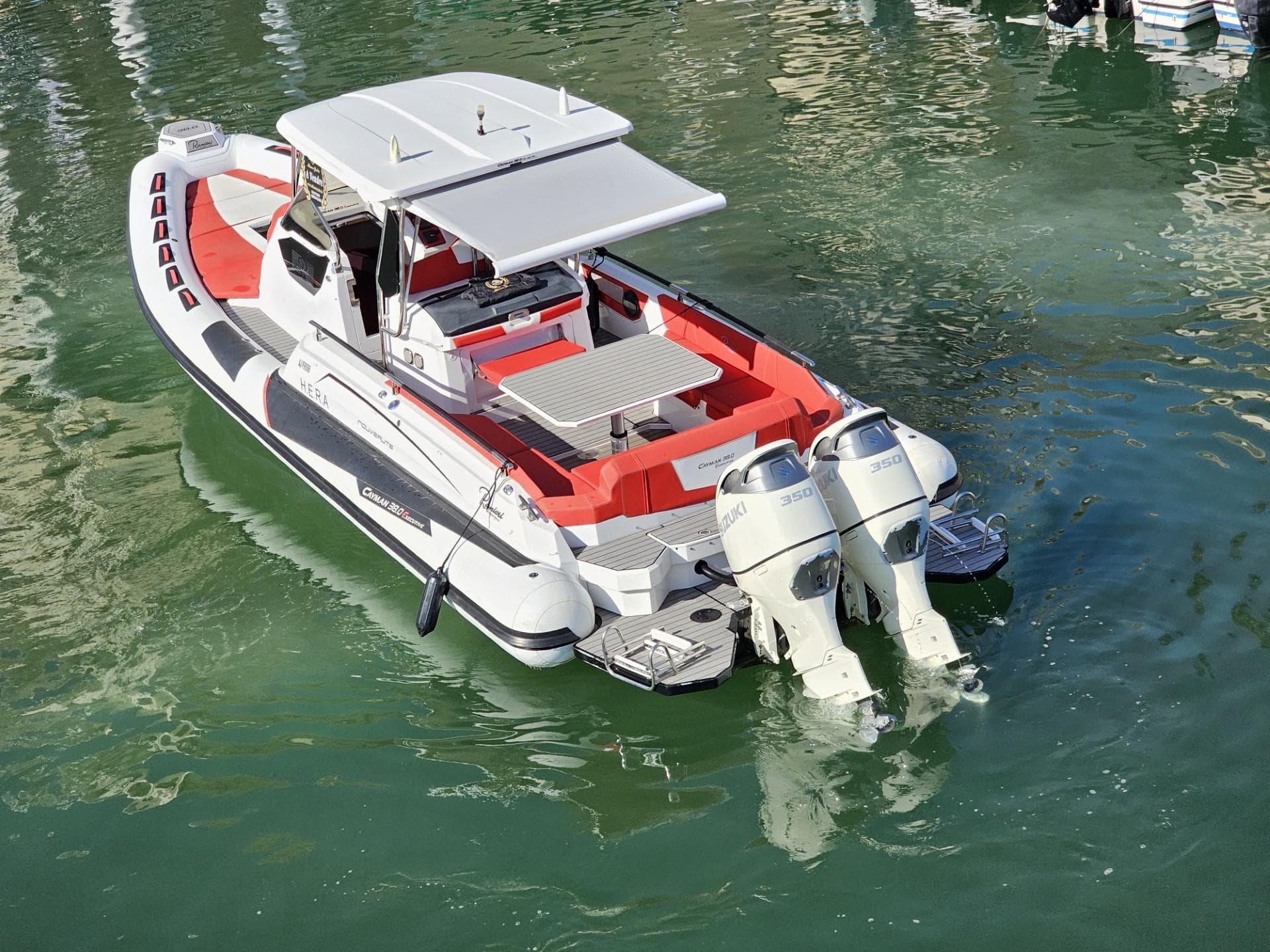 RANIERI CAYMAN 38 EXECUTIVE