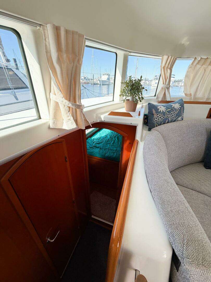 2005 Lagoon 380S - Image 76