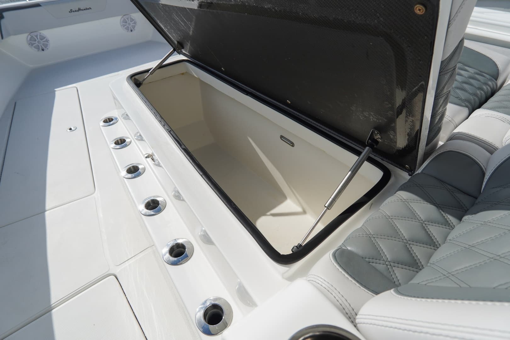 2022 Sea Hunter 41 CTS - Image 19