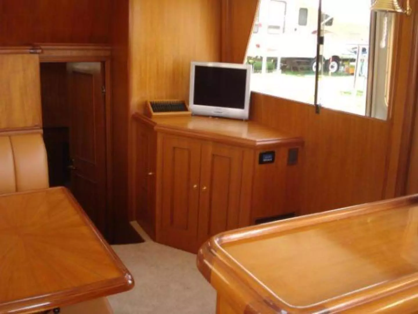 2005 Ocean Alexander Motor - Image 7