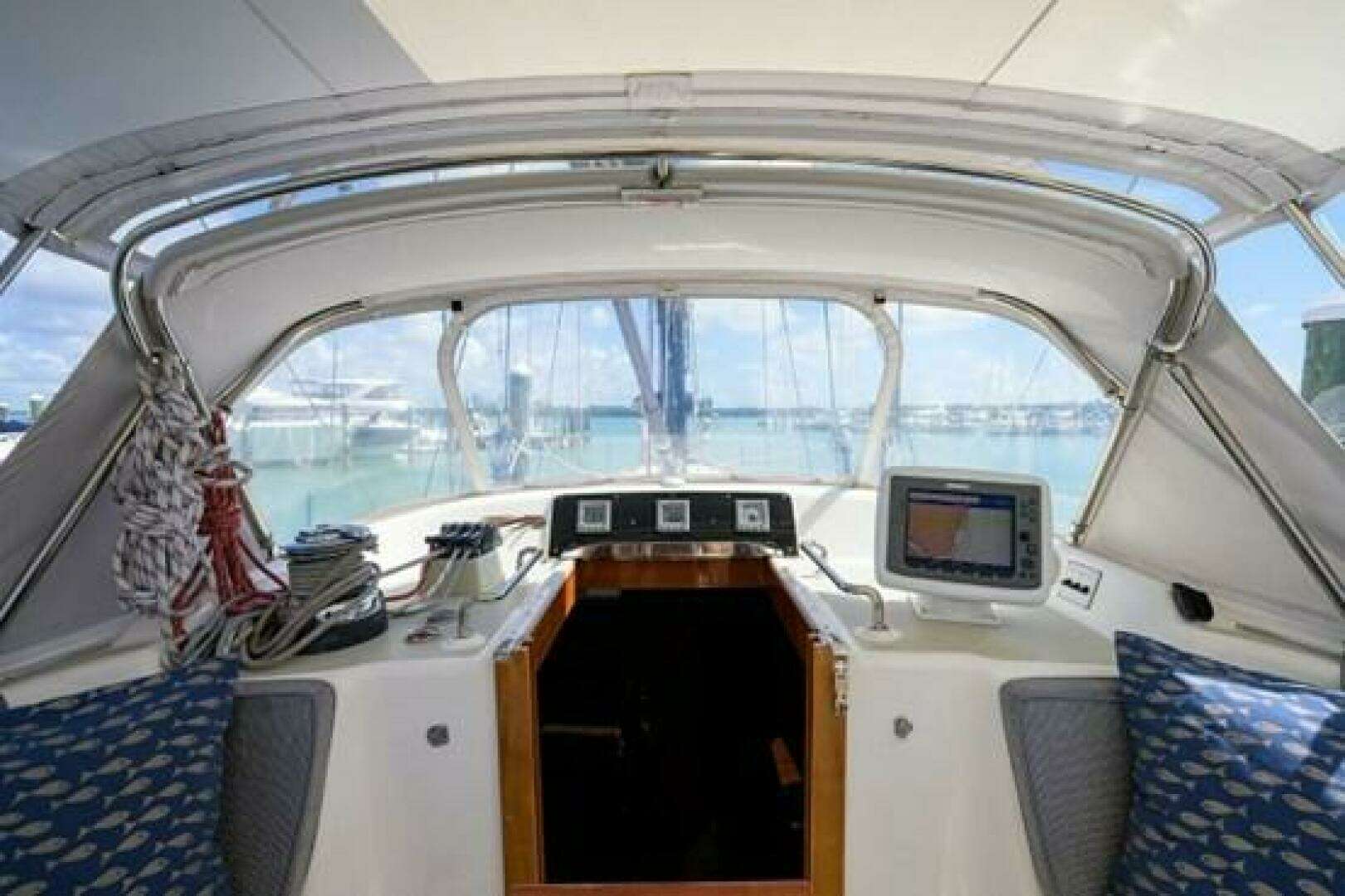 2009 Hylas 70 Sail - Image 39