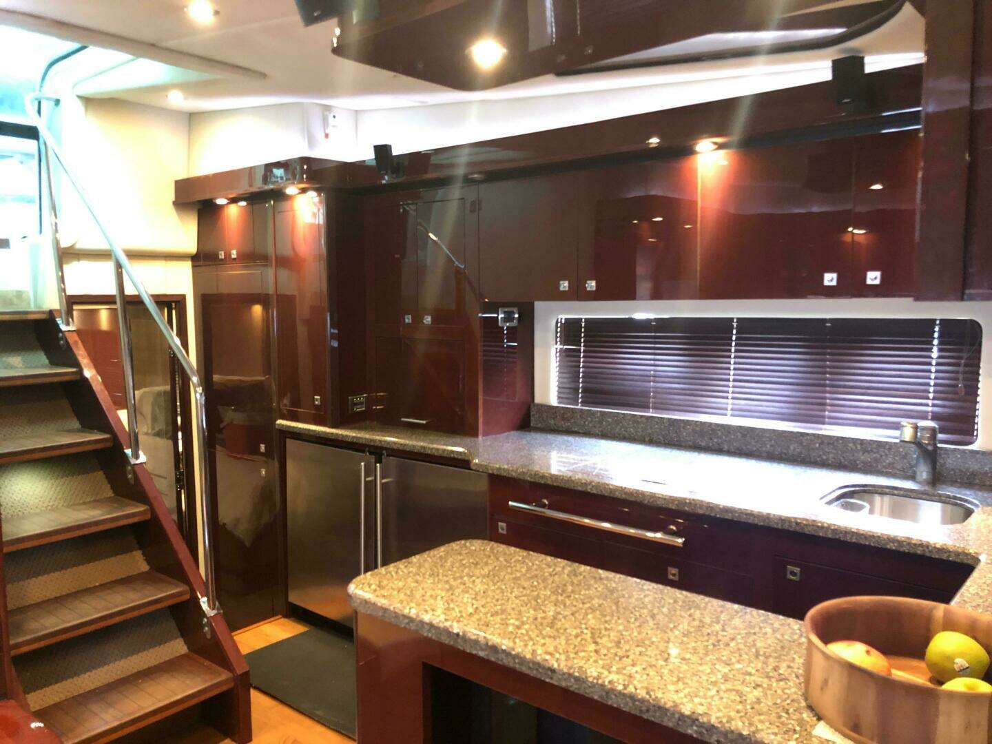 2008 Sea Ray 55 Sundancer - Image 24