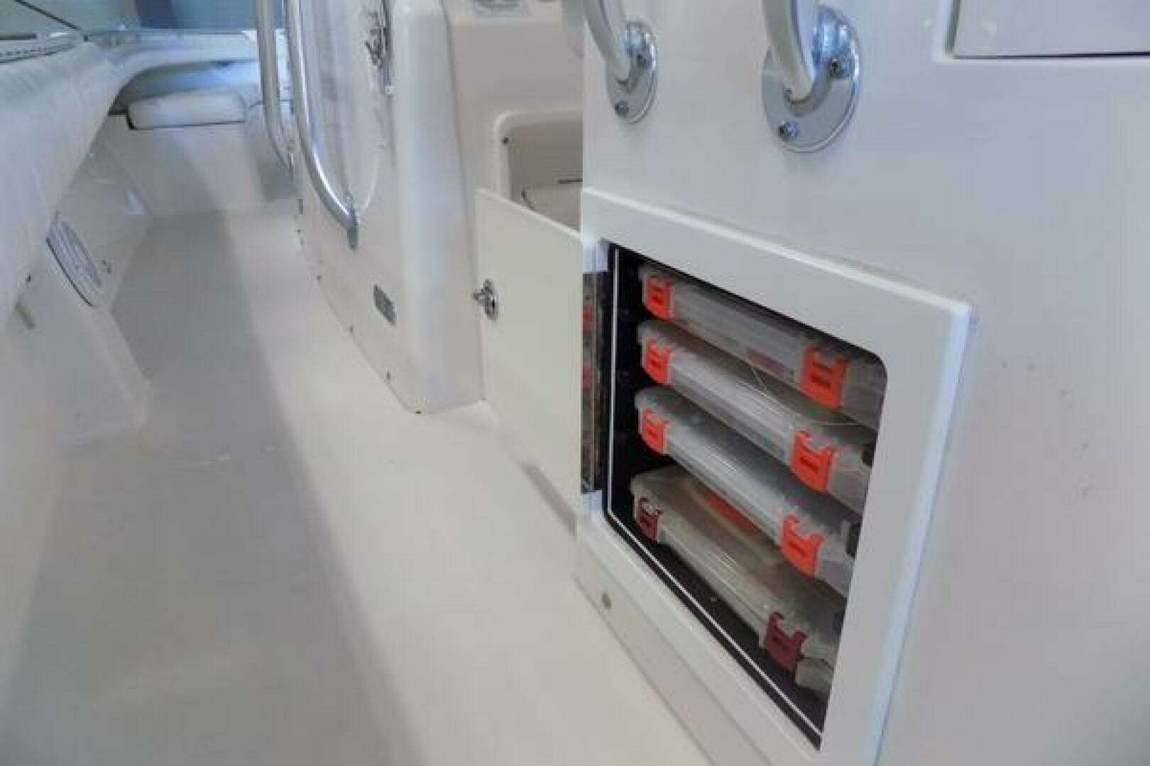 2013 Regulator 34SS - Image 18