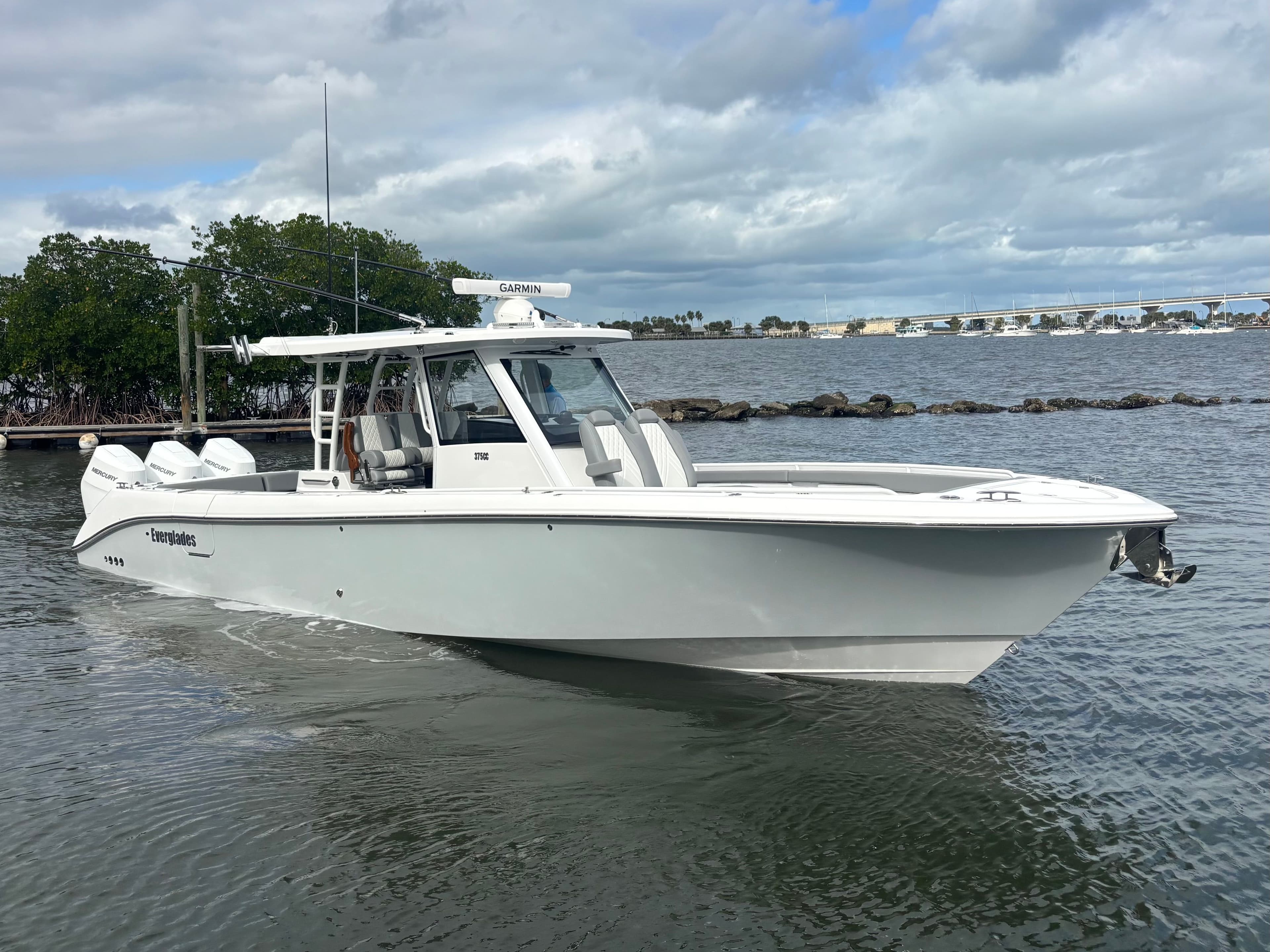 2026 EVERGLADES 375 CC - Image 19