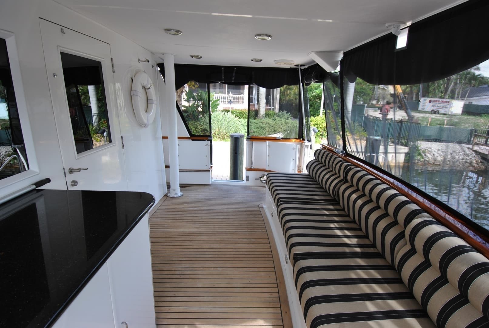 2002 Grand Alaskan Raised Pilothouse - Image 8