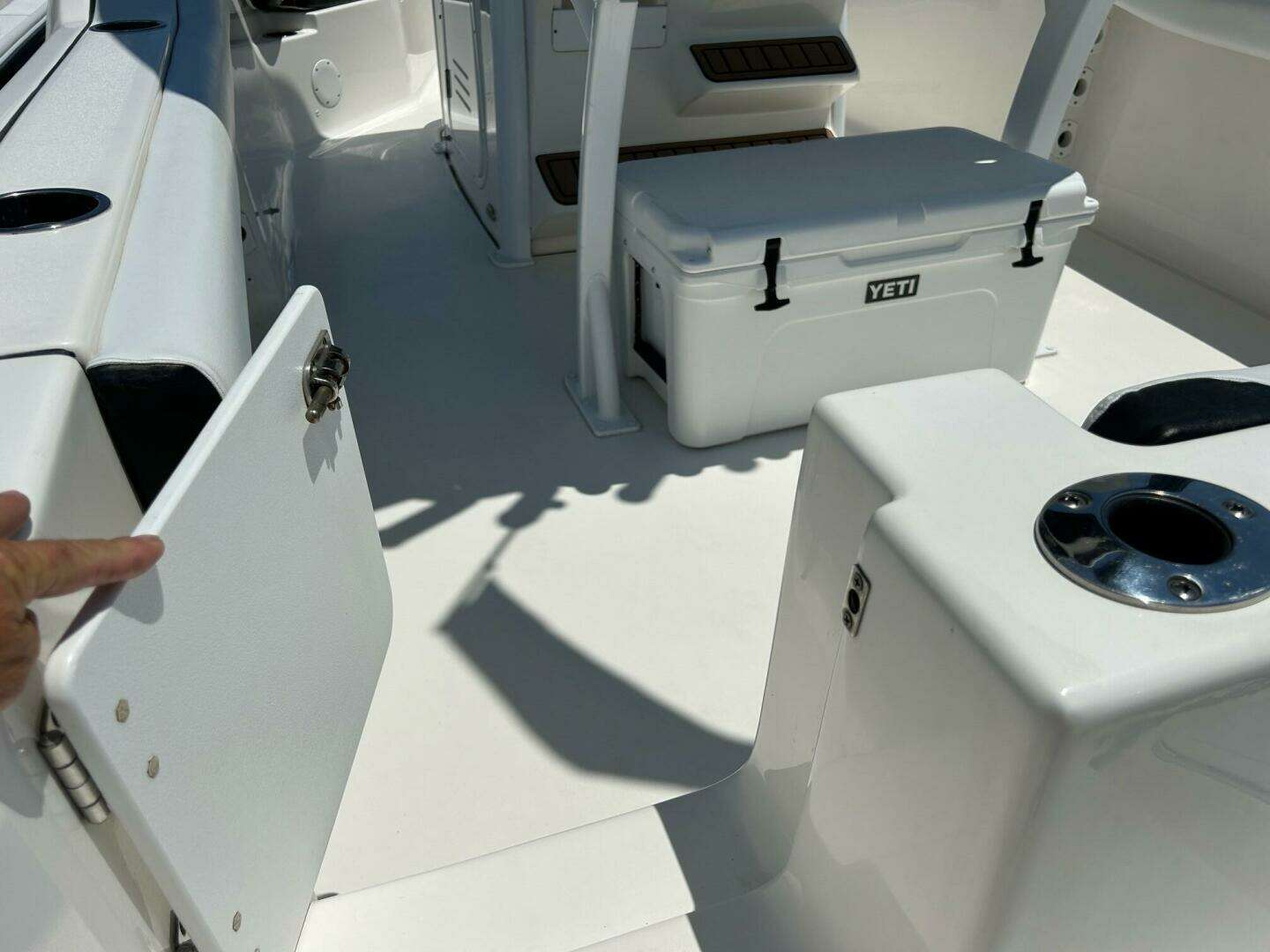 2019 Tidewater 232 Adventure - Image 12