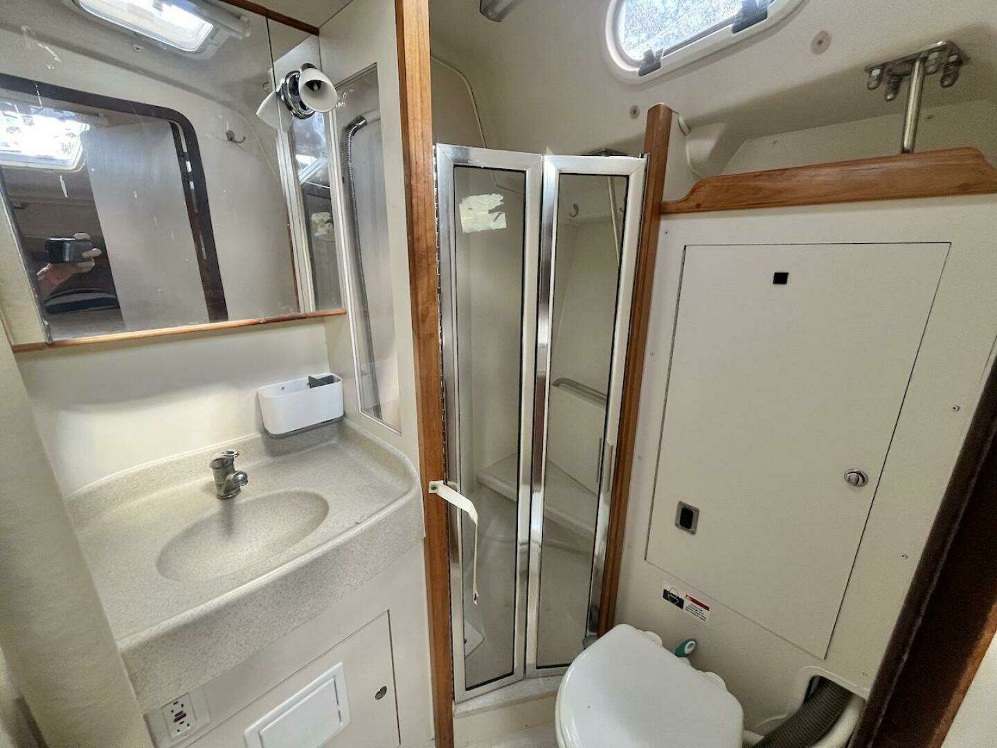 2003 Catalina 350 - Image 38