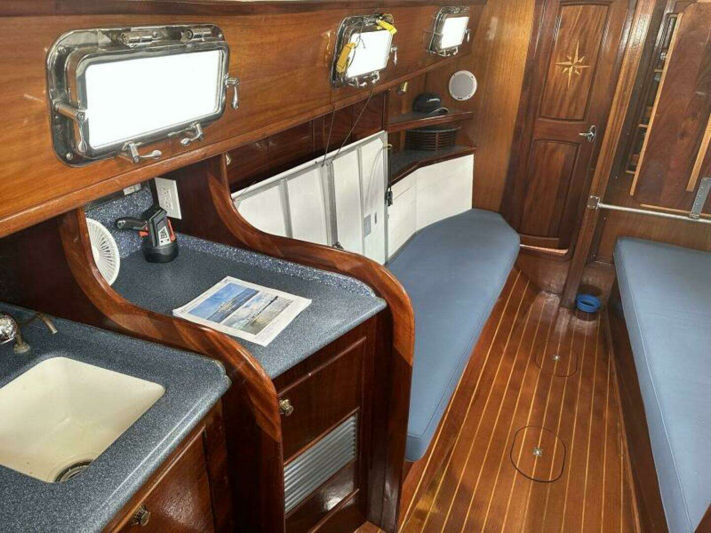 1978 Southern Cross 31 - Image 9