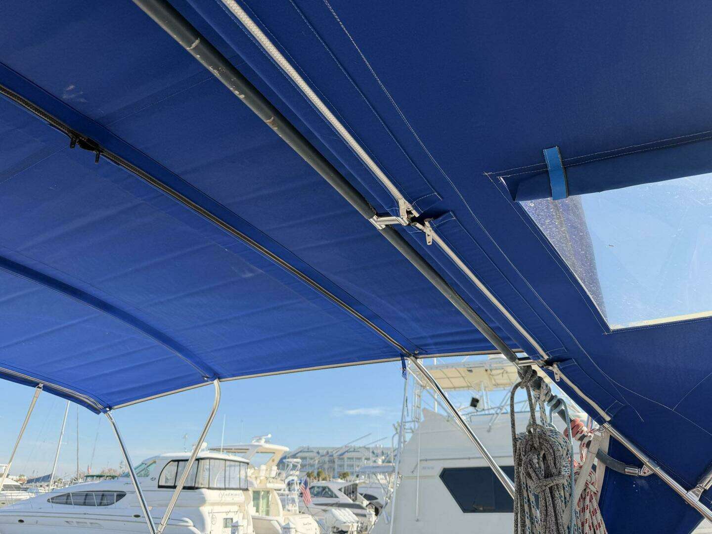 2004 Beneteau 57 Center Cockpit - Image 35