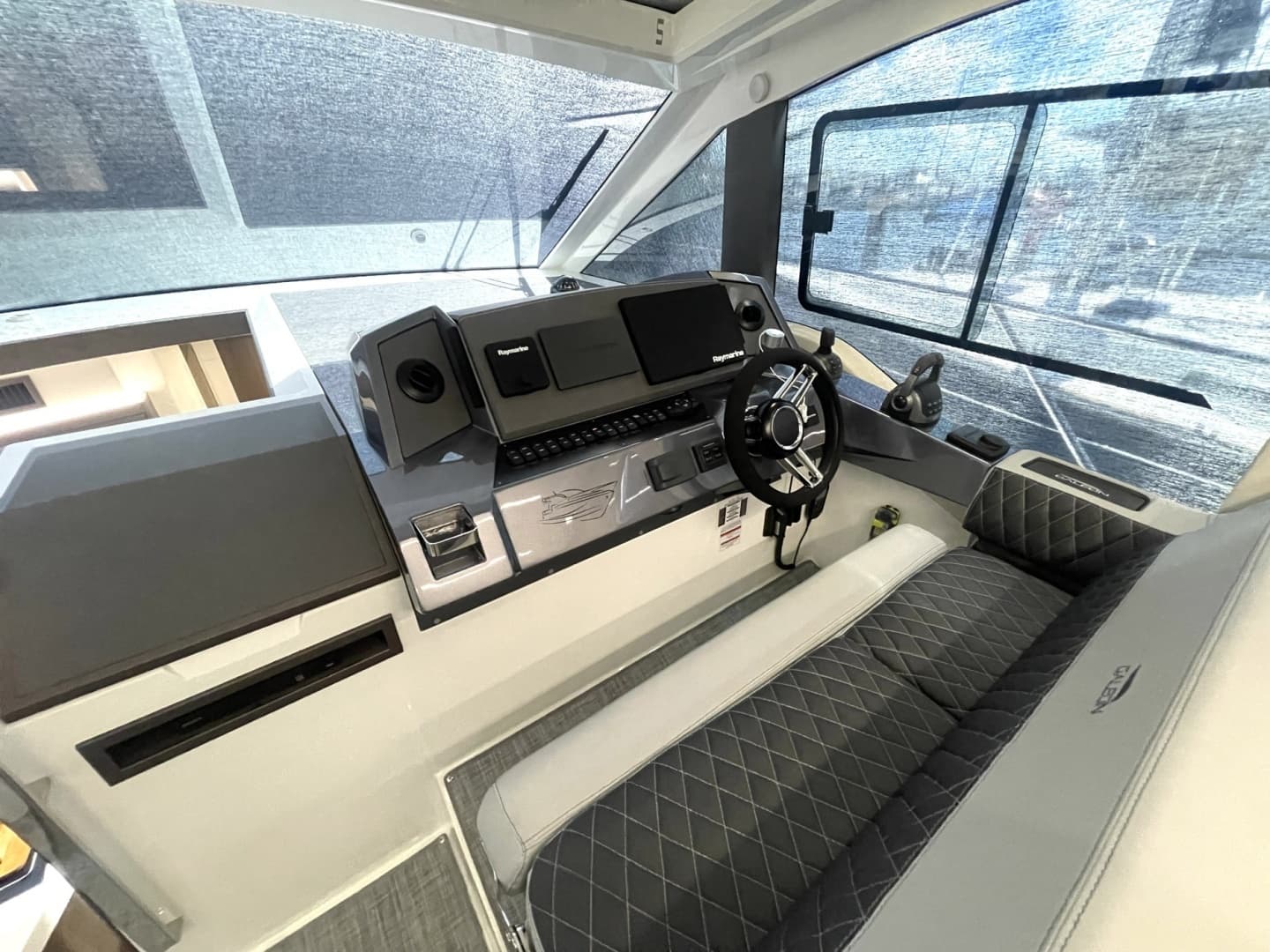 2020 Galeon 425 HTS - Image 13