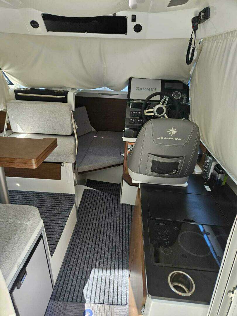 2023 Jeanneau NC795 S2 - Image 19